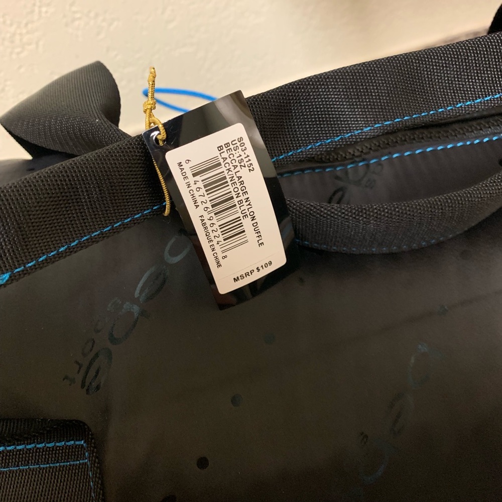 NWT Bebe Becca Large Duffle Bag - Picture 7 of 8